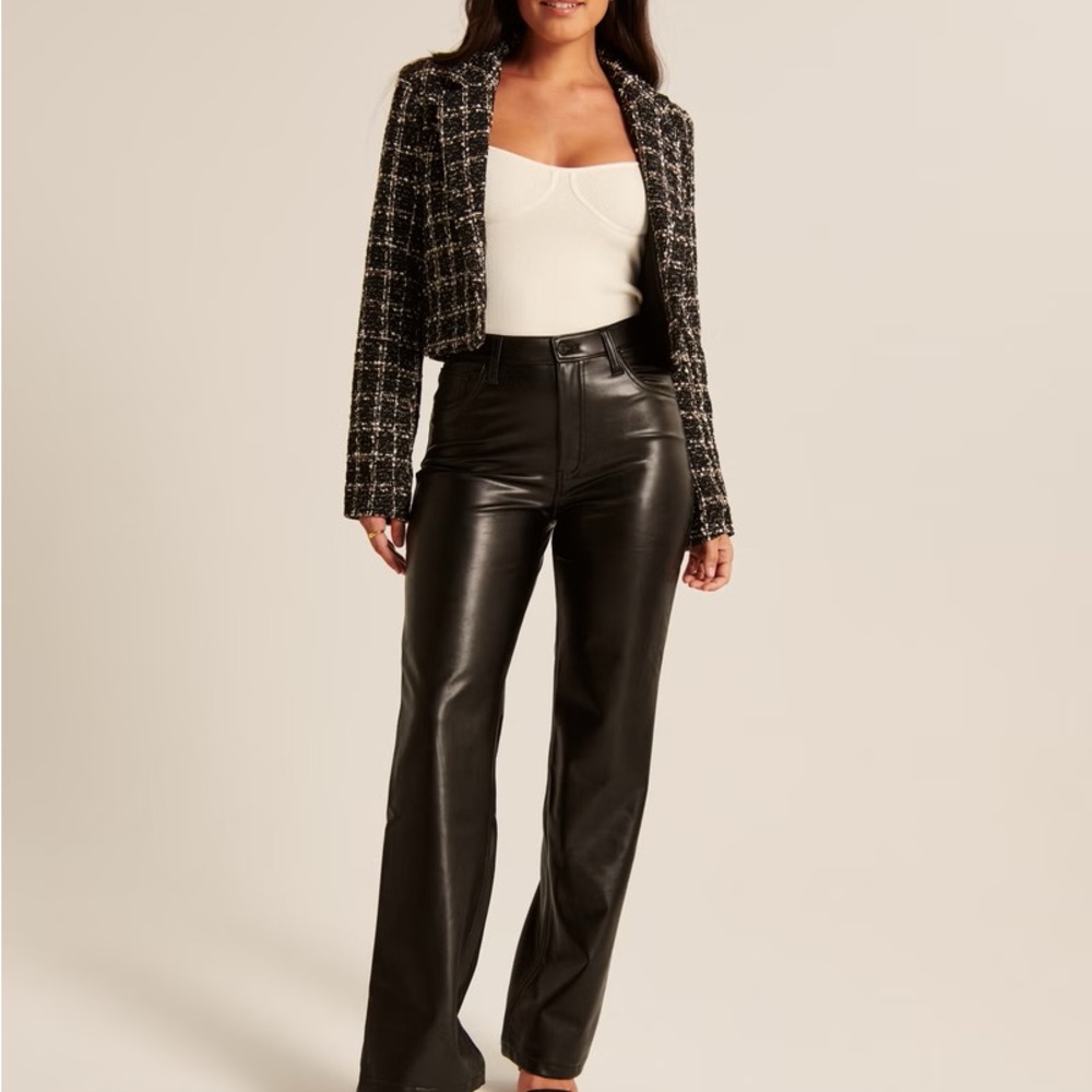 Abercrombie & Fitch Ultra High Rise 90s Curve Love Black Faux Leather Pants
